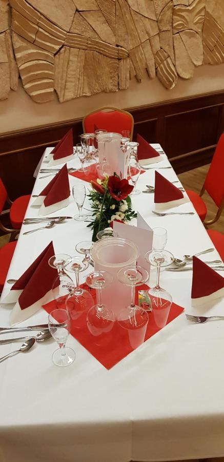 Drei Schwanen - Ristorante Due Fratelli 4* Hohenstein-Ernstthal