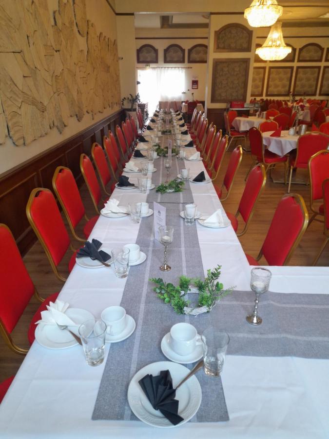 Hotel Drei Schwanen - Ristorante Due Fratelli 4*
