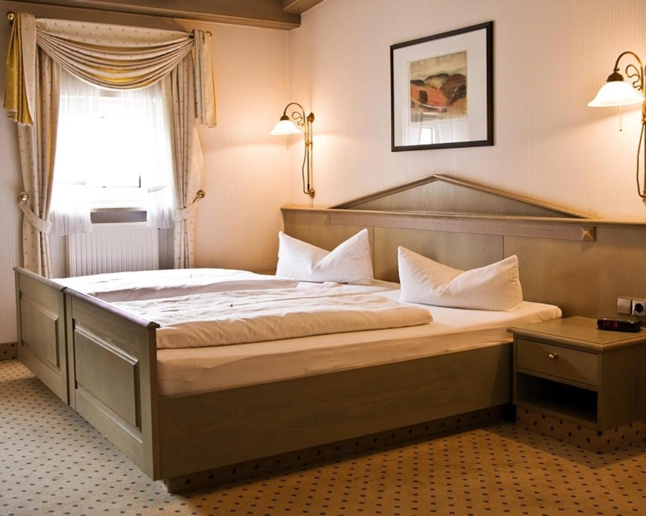 Hotel Drei Schwanen - Ristorante Due Fratelli Hohenstein-Ernstthal